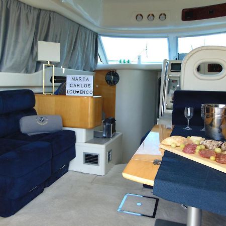Payva & Branco Boats Iate Privado Em Cascais Hotel Buitenkant foto