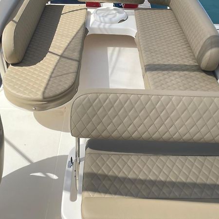 Payva & Branco Boats Iate Privado Em Cascais Hotel Buitenkant foto
