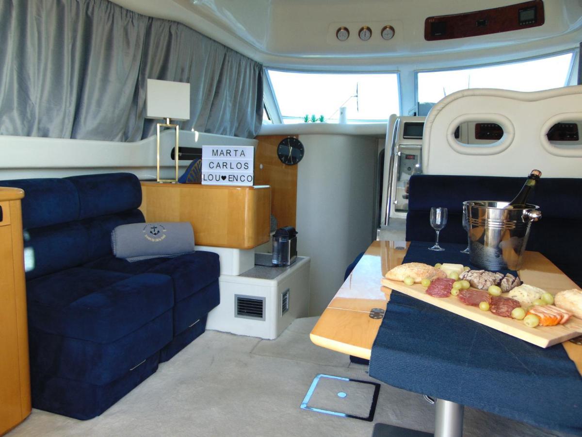 Payva & Branco Boats Iate Privado Em Cascais Hotel Buitenkant foto