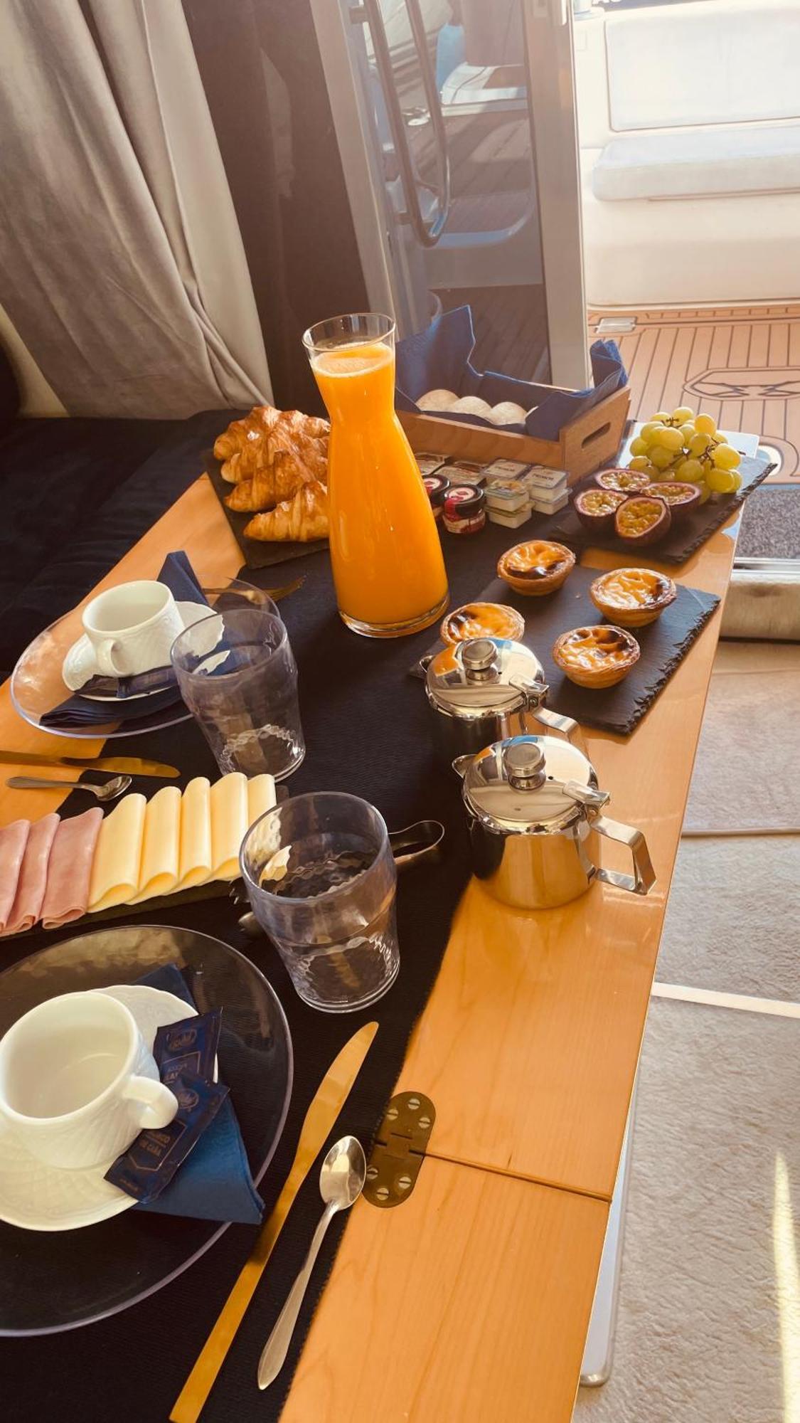 Payva & Branco Boats Iate Privado Em Cascais Hotel Buitenkant foto